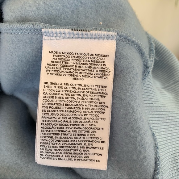 NWT Women’s North Face Box Logo Hoodie - Picture 9 of 12